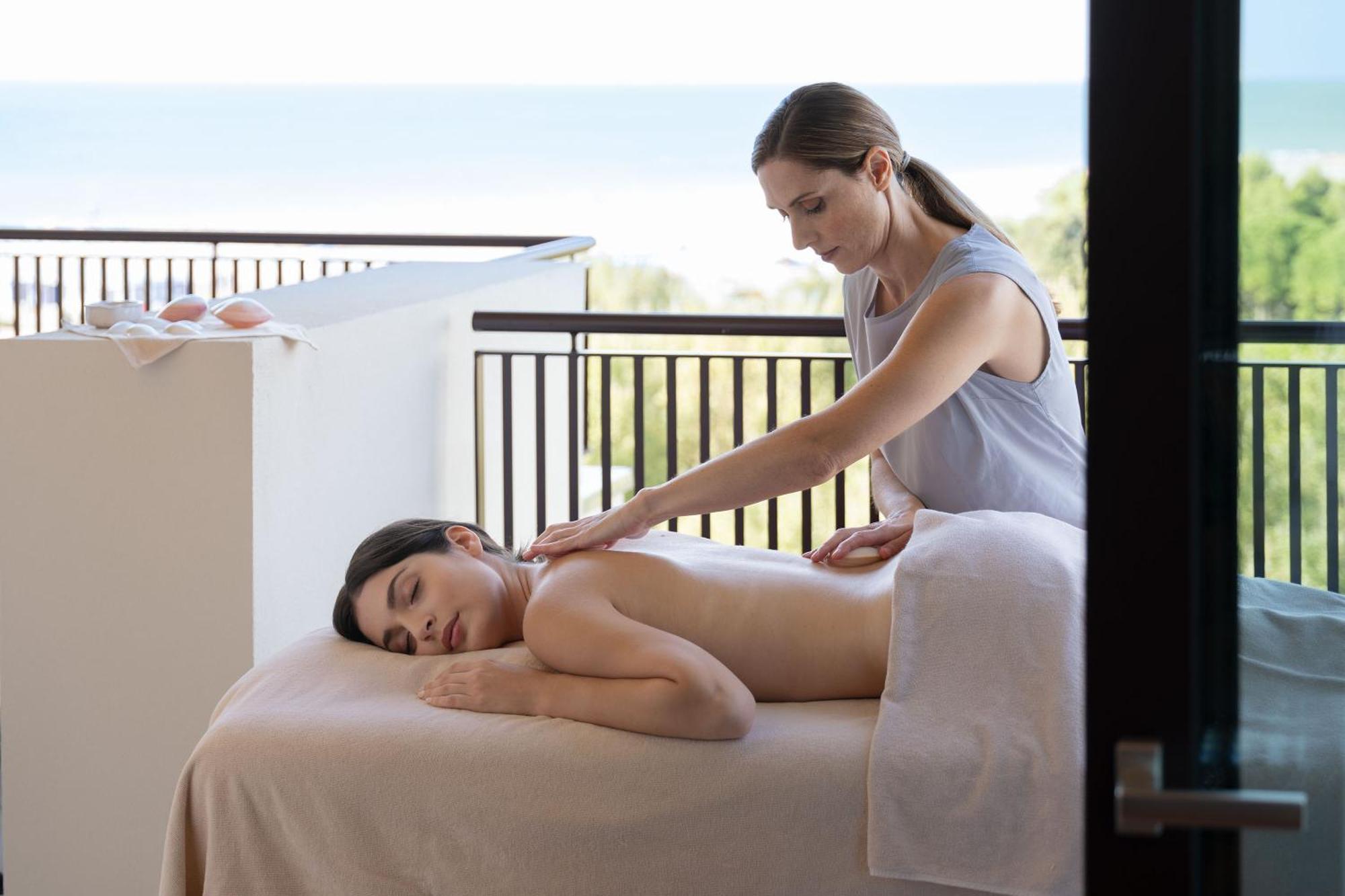 Savoy Beach Hotel & Thermal Spa Бибионе Екстериор снимка Massage